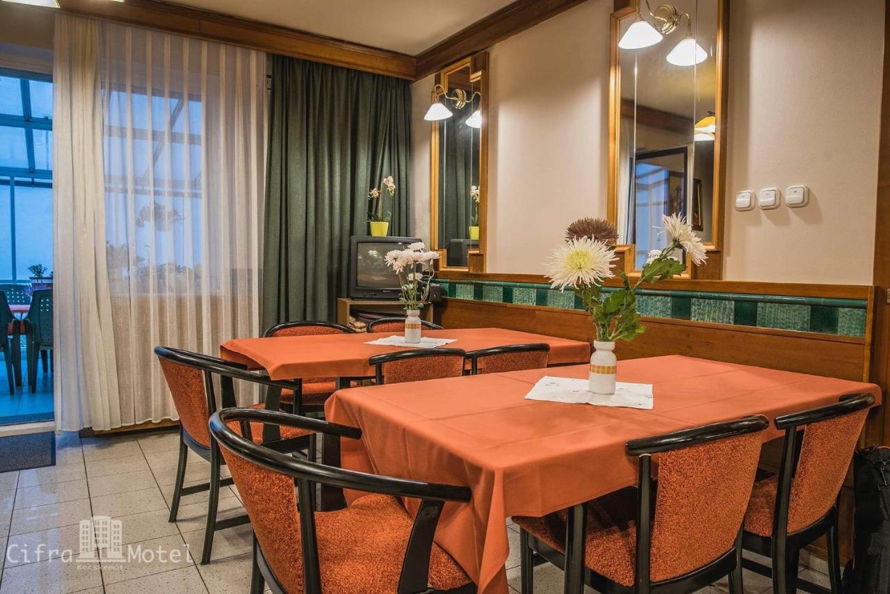 Cifra Motel Kecskemét Exteriér fotografie